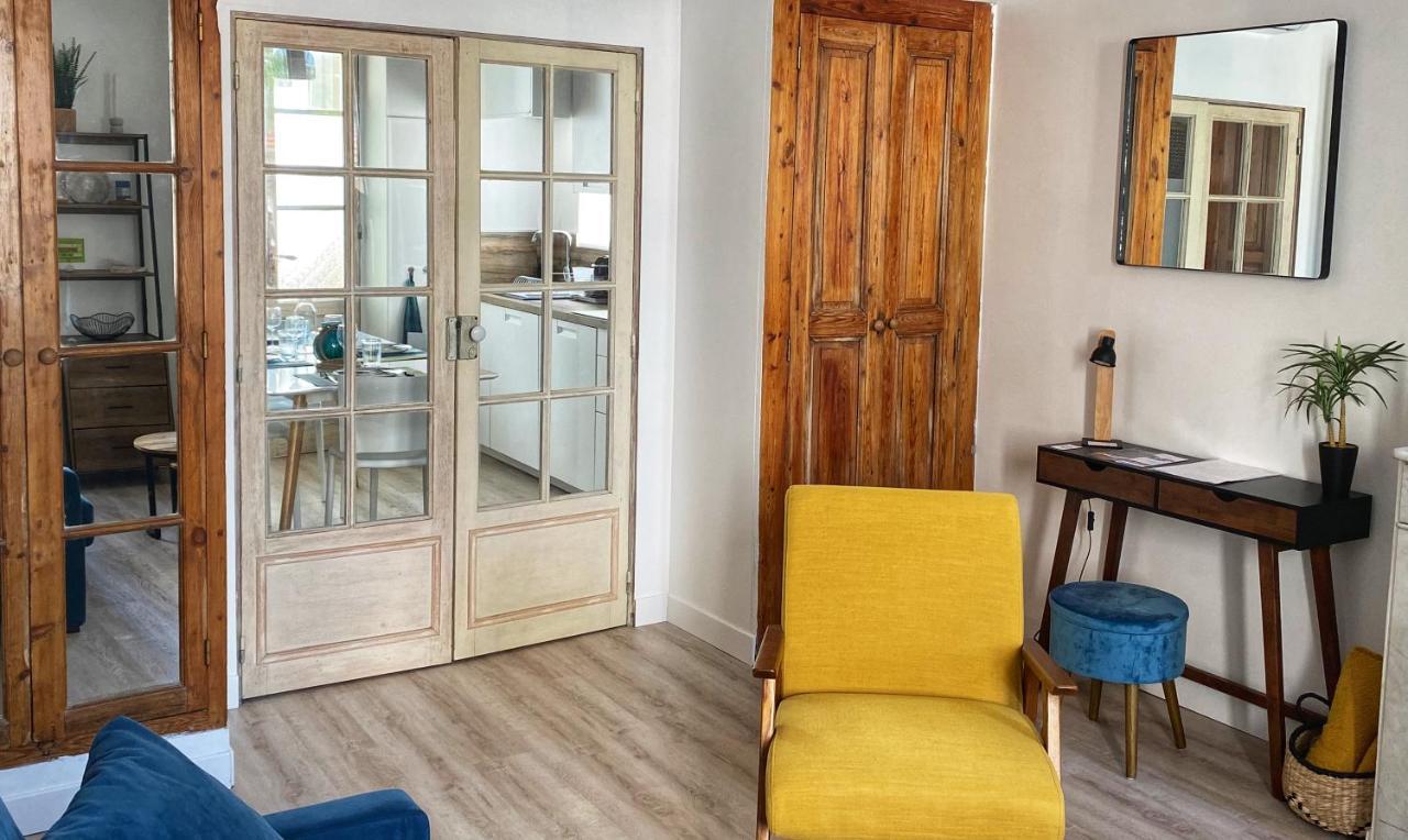 Escapade A Sanary, Au Coeur Du Village, 200M Du Port,Clim,Wifi,Parking ภายนอก รูปภาพ