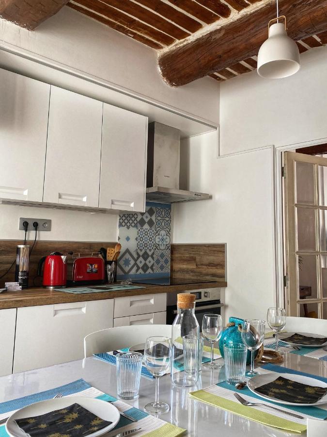 Escapade A Sanary, Au Coeur Du Village, 200M Du Port,Clim,Wifi,Parking ภายนอก รูปภาพ