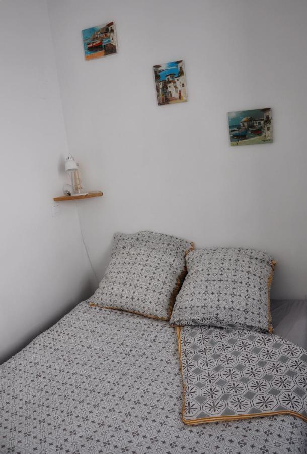 Escapade A Sanary, Au Coeur Du Village, 200M Du Port,Clim,Wifi,Parking ภายนอก รูปภาพ