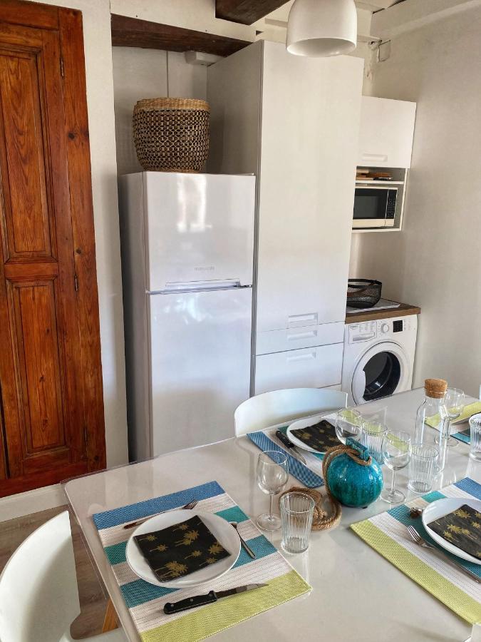 Escapade A Sanary, Au Coeur Du Village, 200M Du Port,Clim,Wifi,Parking ภายนอก รูปภาพ